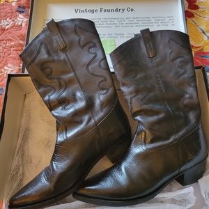 Vintage Foundry Co. Boots Size 11